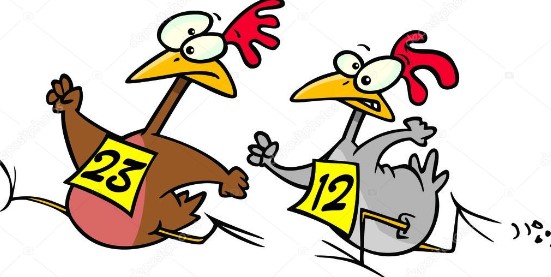 2 tuppar klädda i löpardräkt och glasögon, de är på språng och har var sin nummerlapp på bröstet